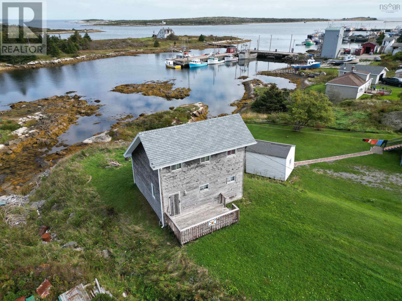 For sale 264 Water Street, Canso, Nova Scotia B0H1H0 202321644