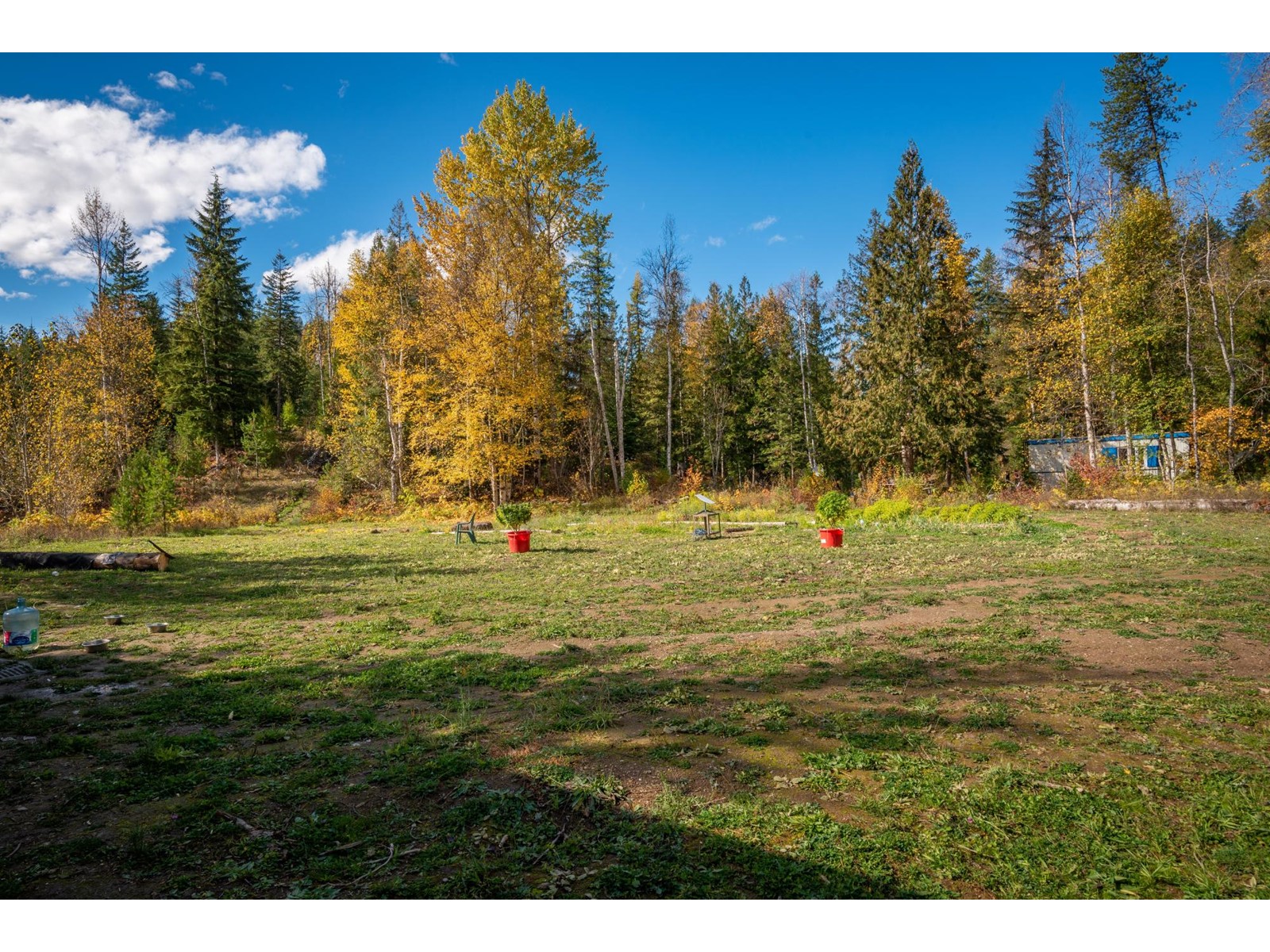 For sale 222 ROSEBUD LAKE ROAD, Nelway, British Columbia V0G1Z0