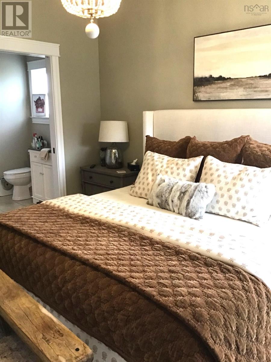 For sale 33 Eagleview Drive, Murray Siding, Nova Scotia B6L3J2 202404856 REALTOR.ca