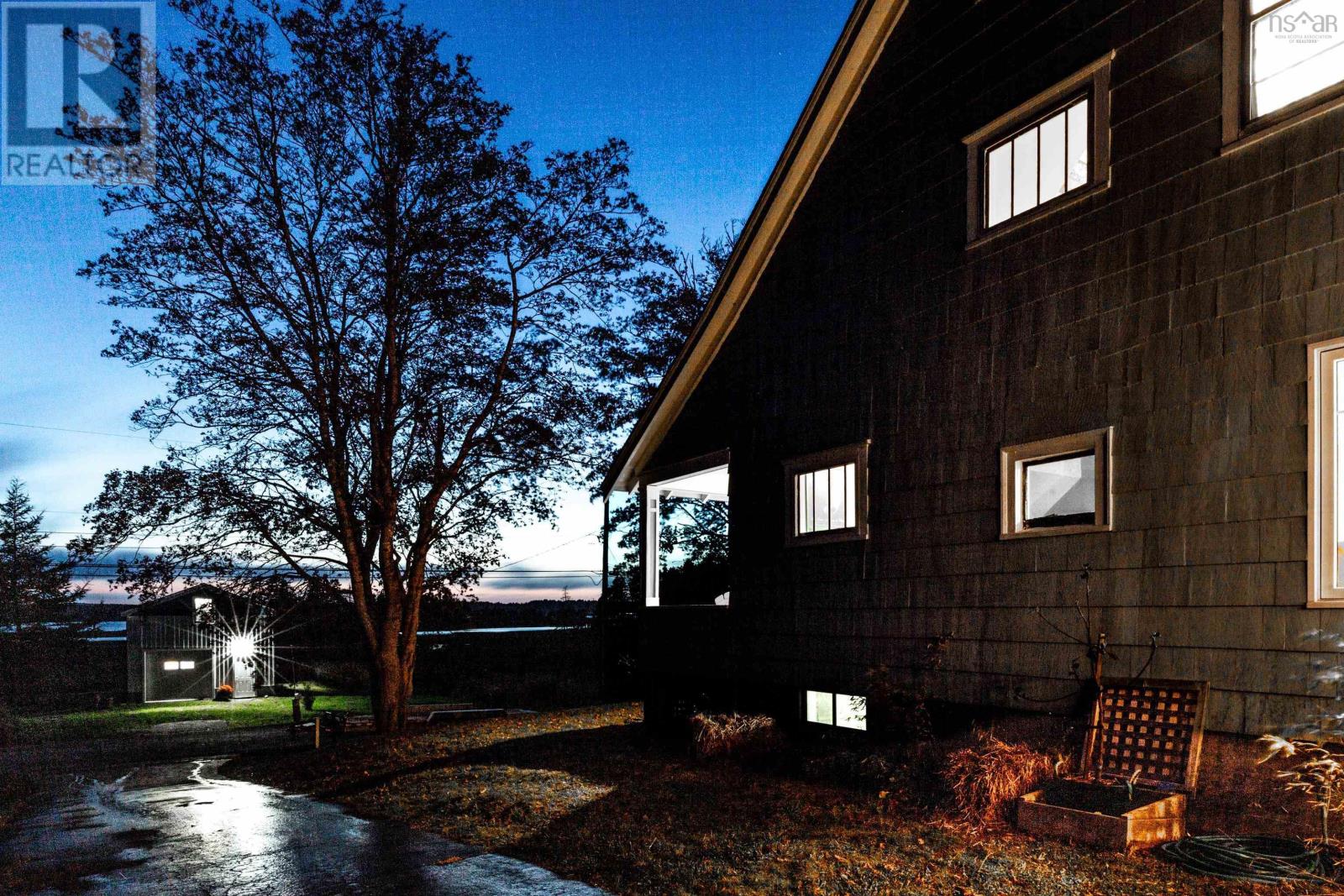 For sale 271 Corkums Island Road, Corkums Island, Nova Scotia B0J2C0