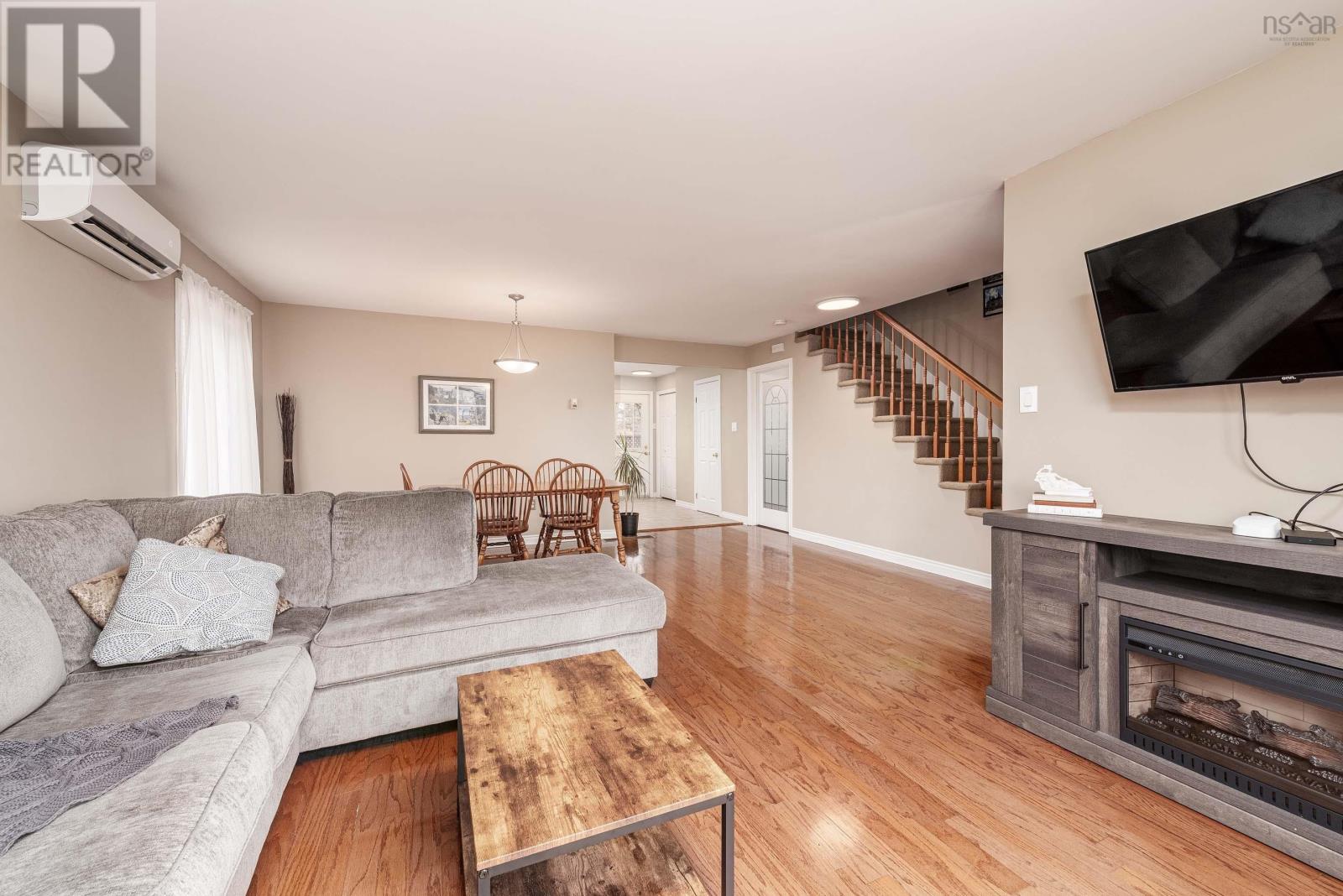 8 Russell Lake Drive, Dartmouth, Nova Scotia B2W6E7 REALTOR.ca