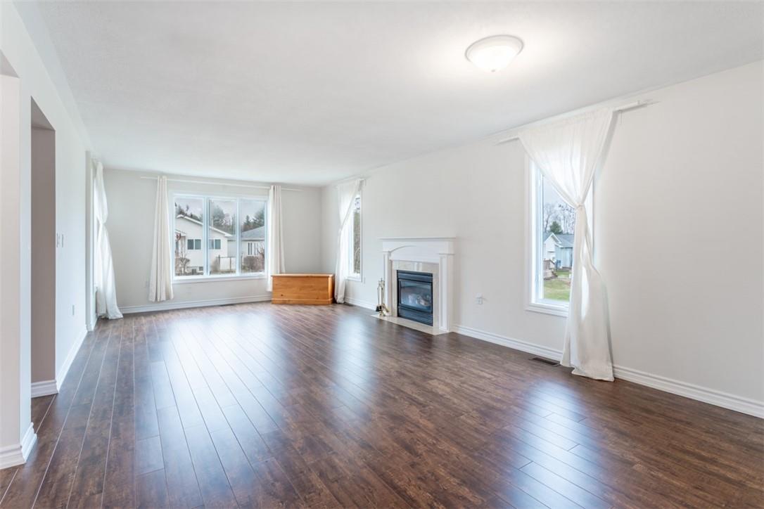 For sale 114 GLENARIFF Drive, Freelton, Ontario L0R1K0 H4189914 REALTOR.ca