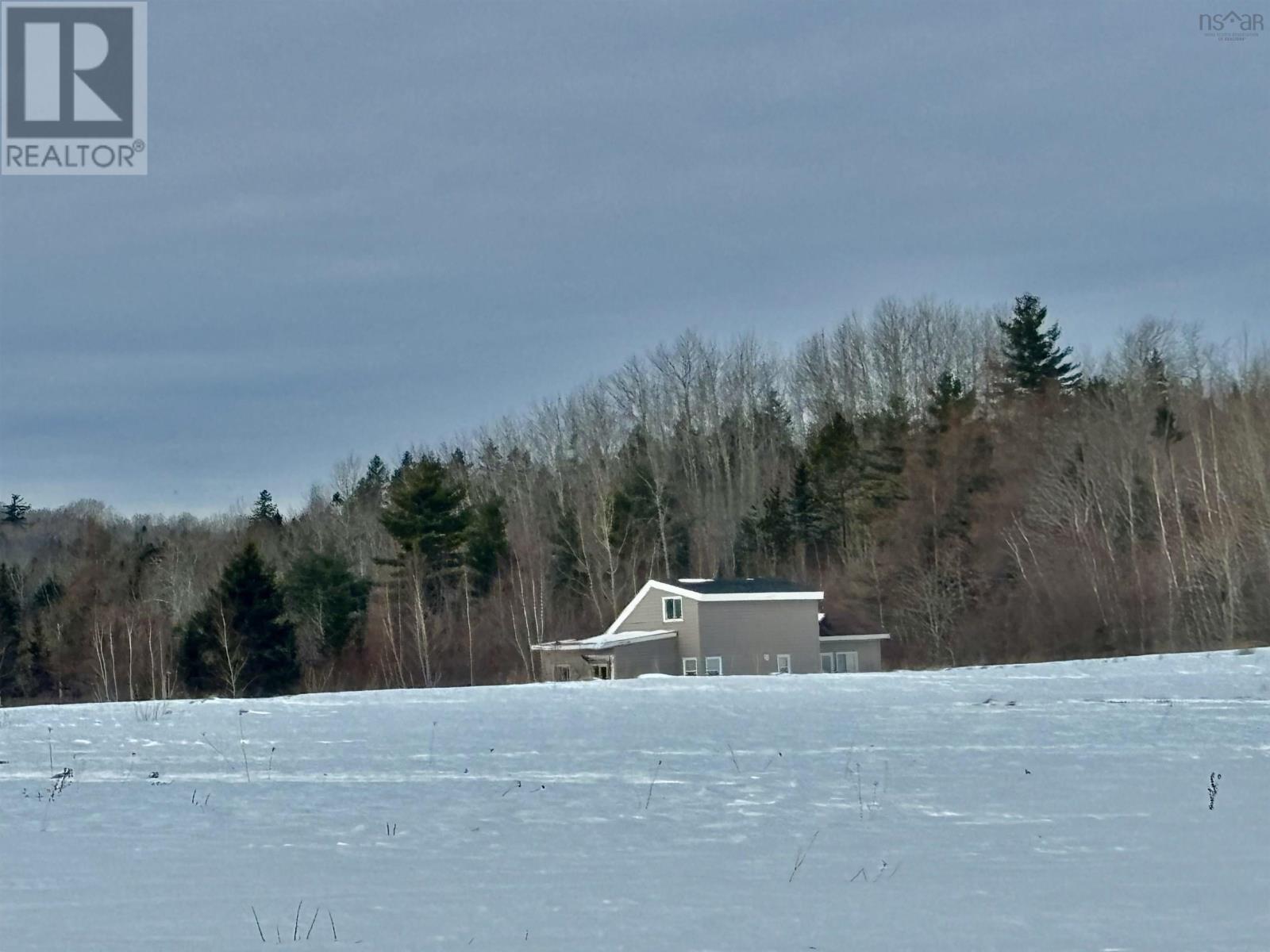 For sale 2395 Road, Hantsport, Nova Scotia B0P1P0