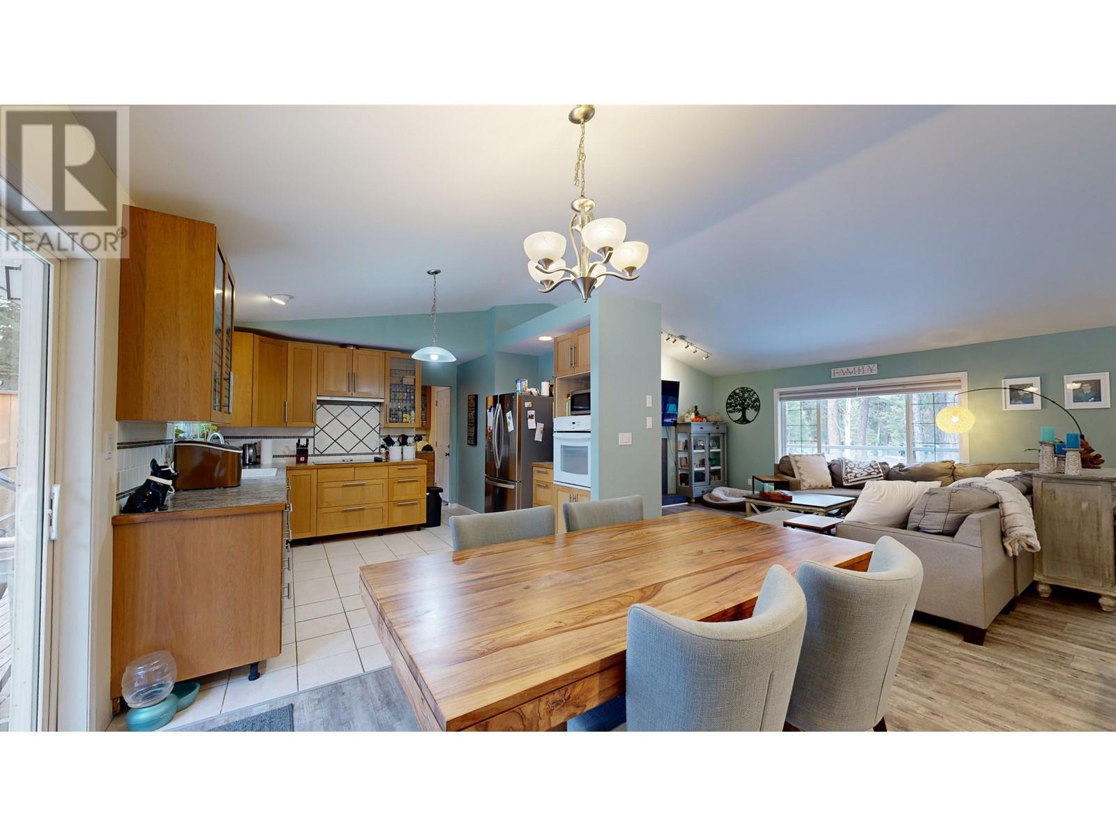 For sale 4838 KITWANGA DRIVE, 108 Mile Ranch, British Columbia V0K2Z0 R2859312 REALTOR.ca