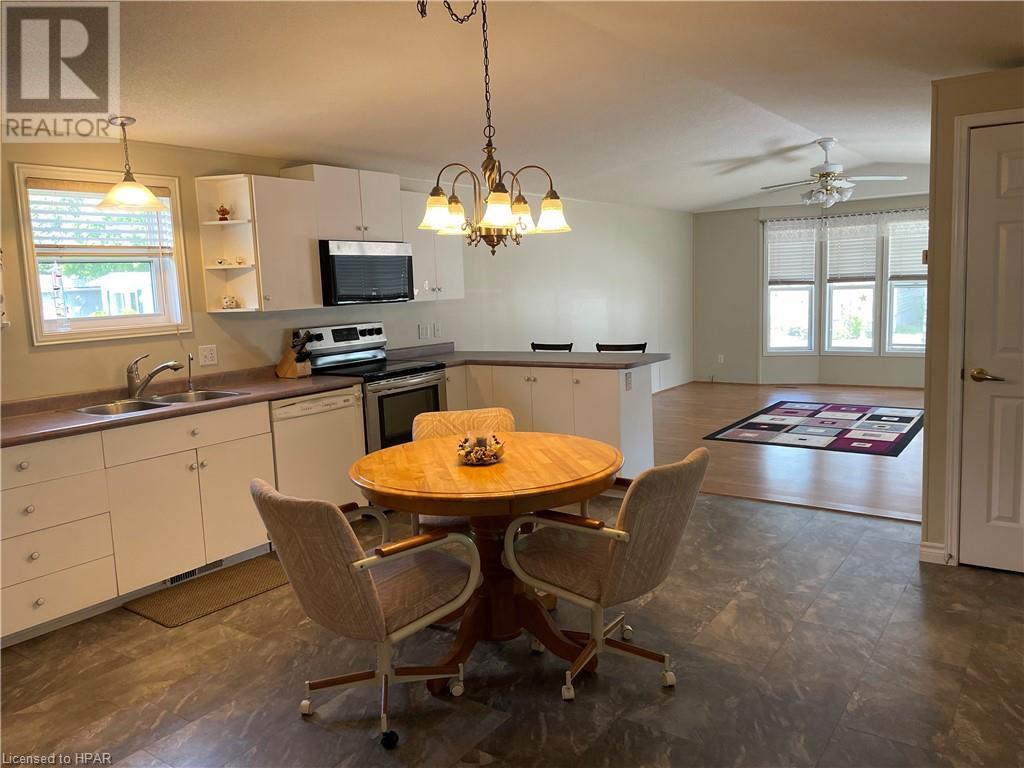 For sale 51 CHEROKEE Lane, Meneset, Ontario N7A3Y2 40568235 REALTOR.ca