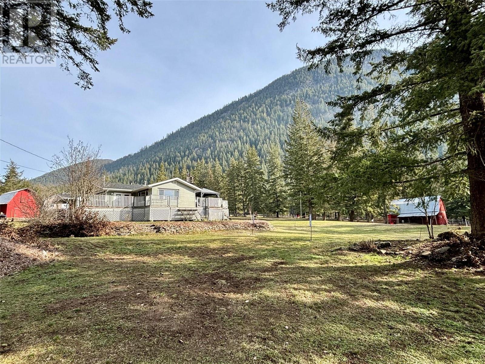 For sale 866 Mobley Road, Tappen, British Columbia V0E2X1 10307471