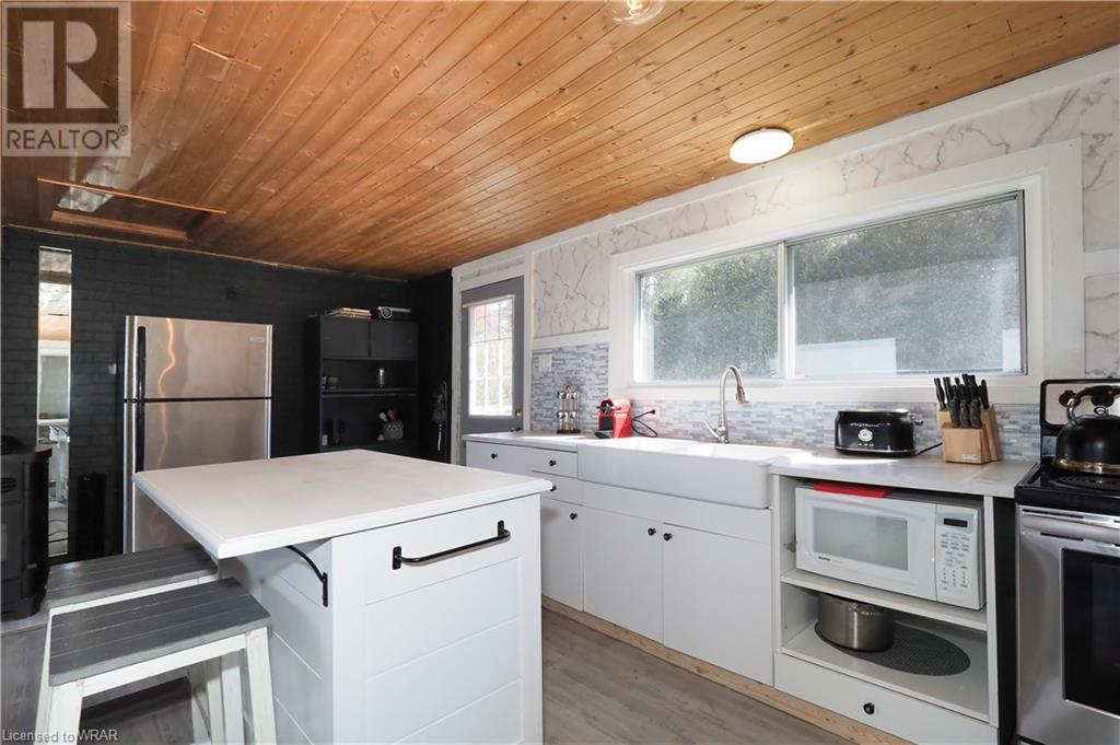 For sale 950 NINTH Street, Belwood Lake, Ontario N0B1J0 40567691