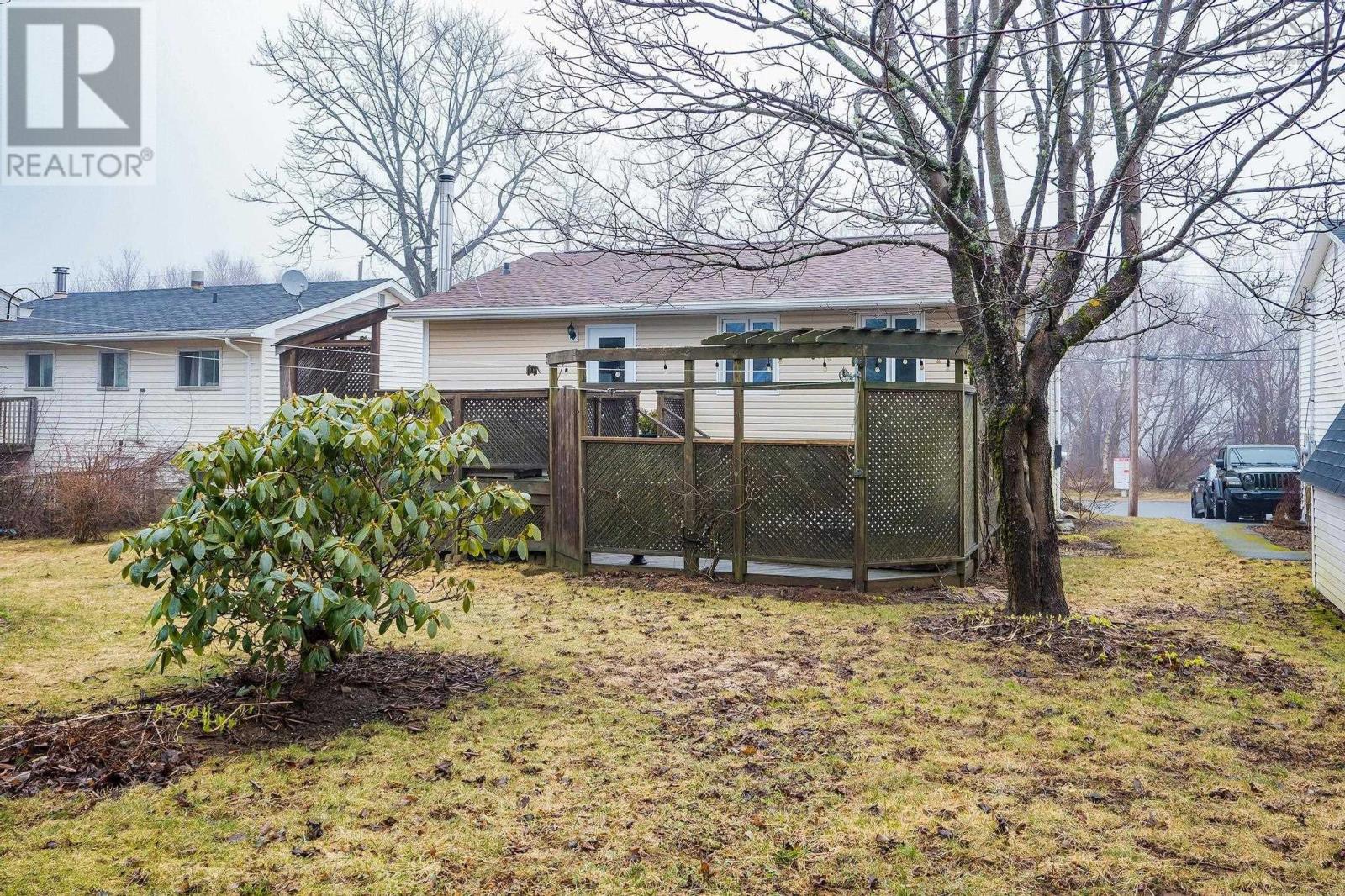 5 Langdon Drive, Dartmouth, Nova Scotia B2W5A6 REALTOR.ca