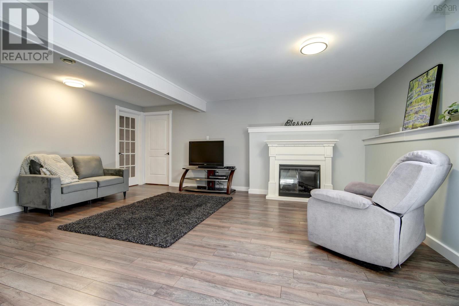 For sale 183 Grinstead Lane, Stillwater Lake, Nova Scotia B3Z1P1