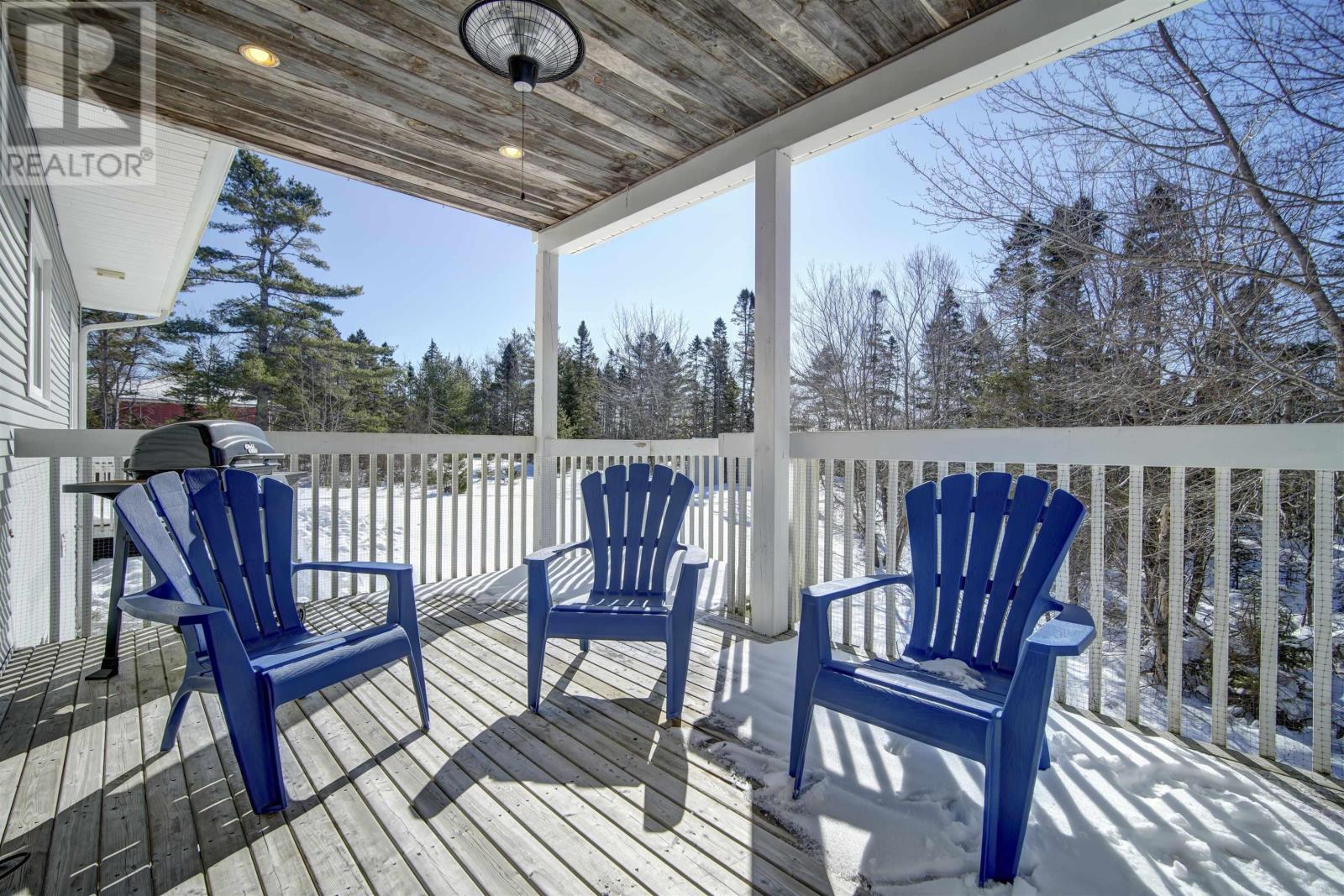 For sale 183 Grinstead Lane, Stillwater Lake, Nova Scotia B3Z1P1