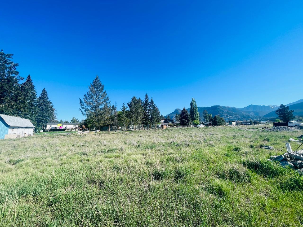 For sale Lot 16 FOXWOOD TRAIL, Windermere, British Columbia V0B2L2