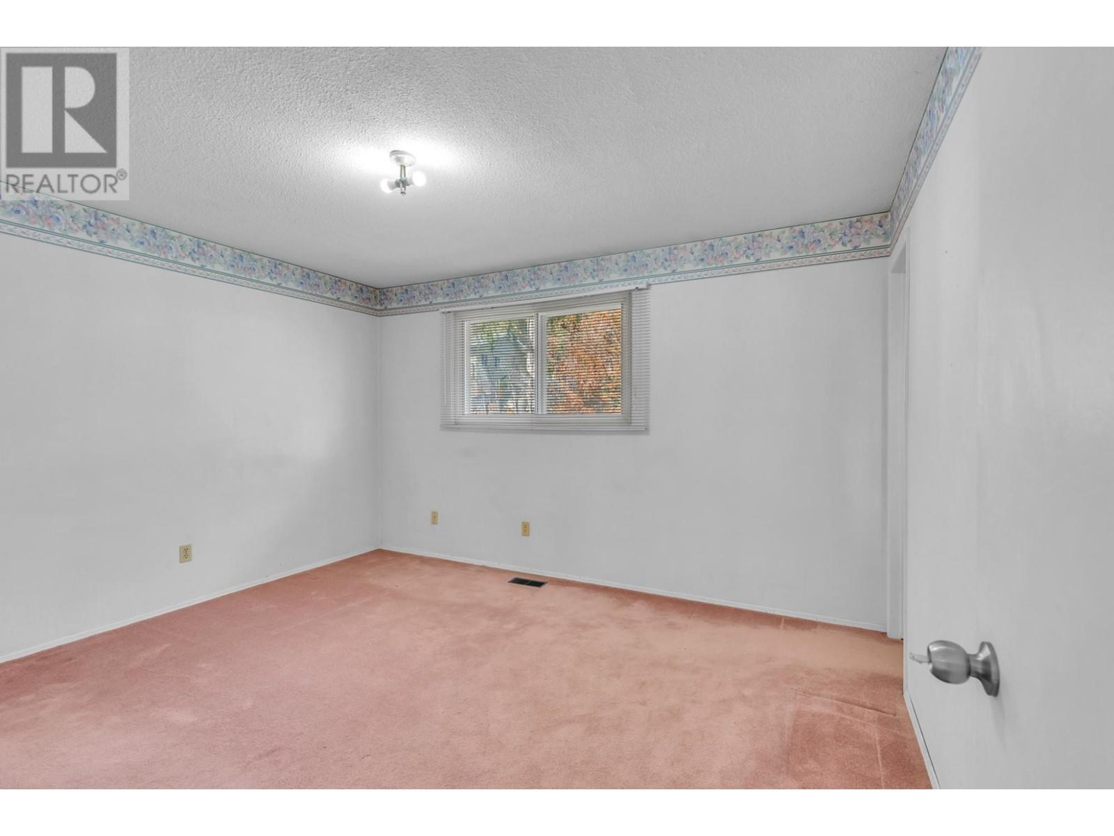 For sale 1590 HILLSIDE DRIVE, Kamloops, British Columbia 177672