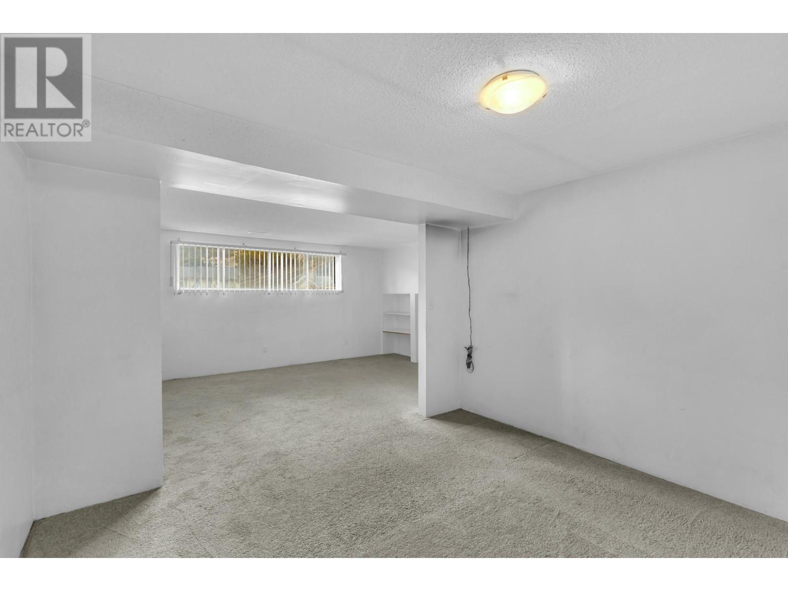 For sale 1590 HILLSIDE DRIVE, Kamloops, British Columbia 177672