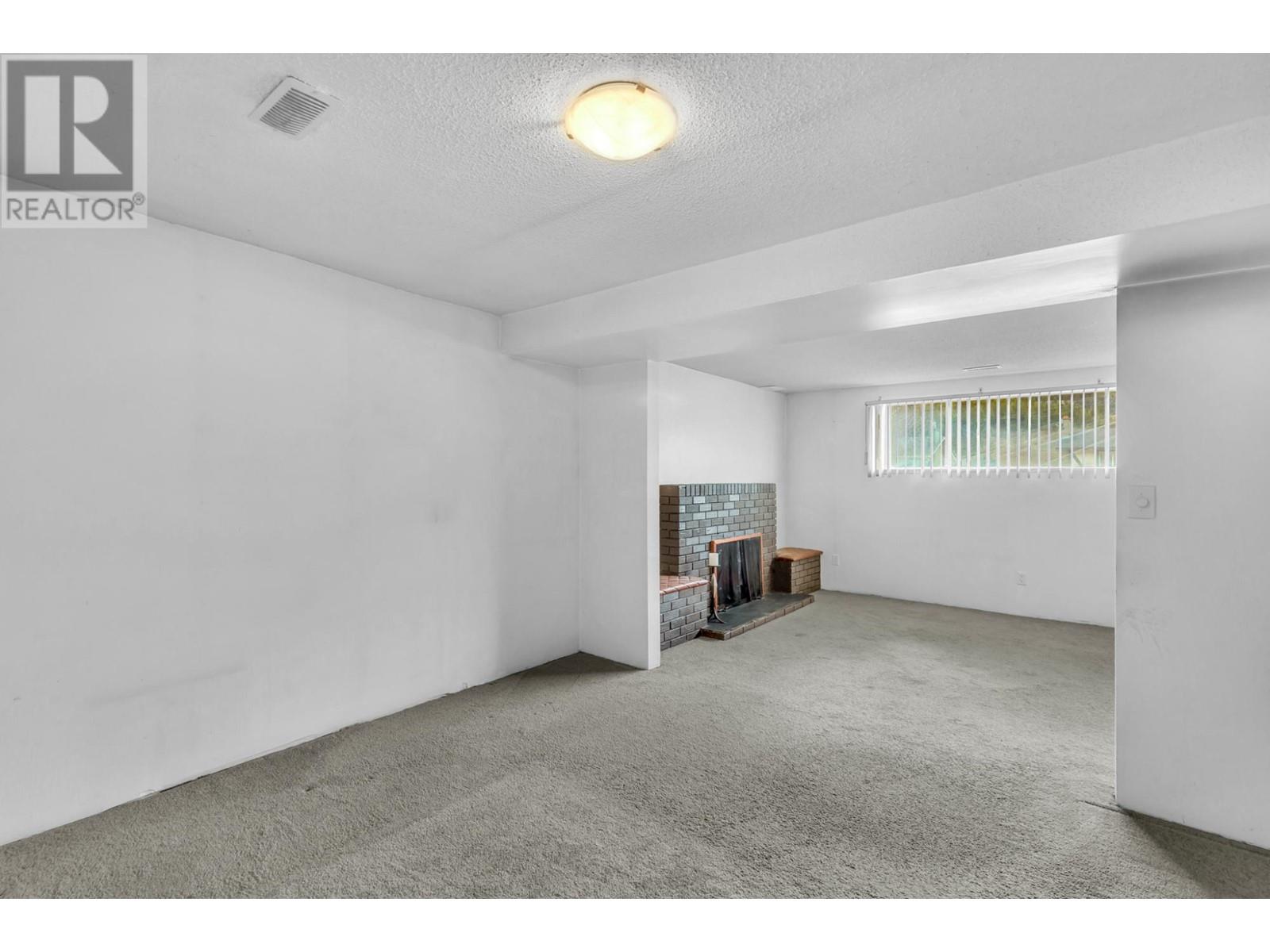 For sale 1590 HILLSIDE DRIVE, Kamloops, British Columbia 177672