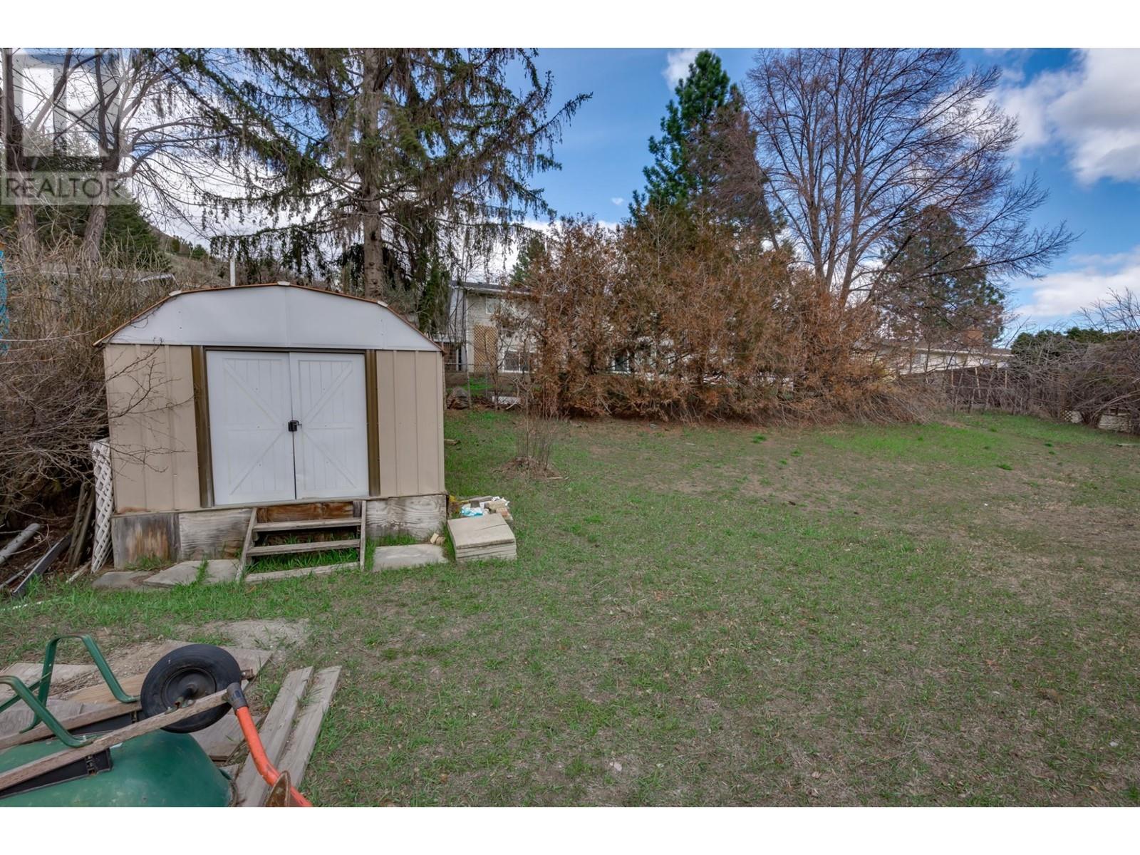 For sale 1590 HILLSIDE DRIVE, Kamloops, British Columbia 177672