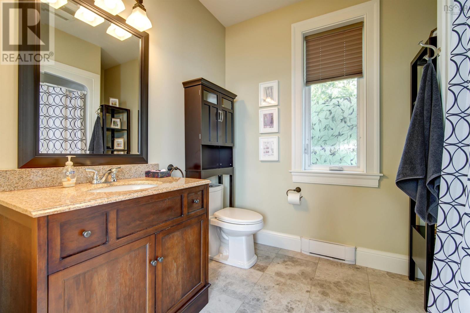 For sale 185 Fergusons Cove Road, Halifax, Nova Scotia B3V1L7