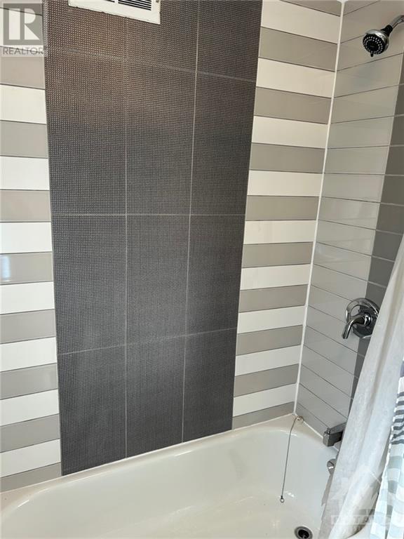 For rent 50 ARMSTRONG STREET, Ottawa, Ontario K1Y2V7 1376963