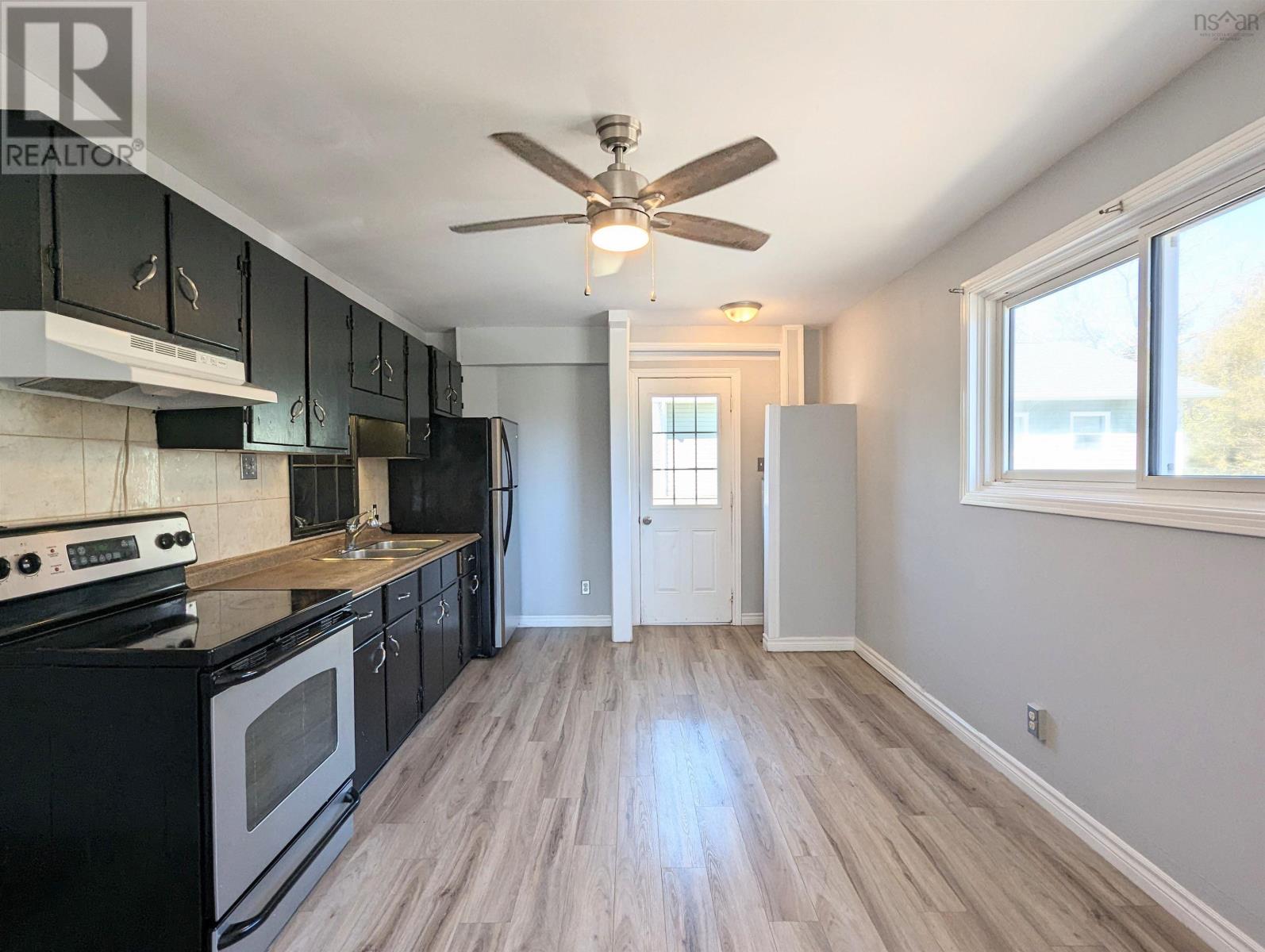 11 & 13 Parkmoor Avenue, Spryfield, Nova Scotia B3R1B4 REALTOR.ca