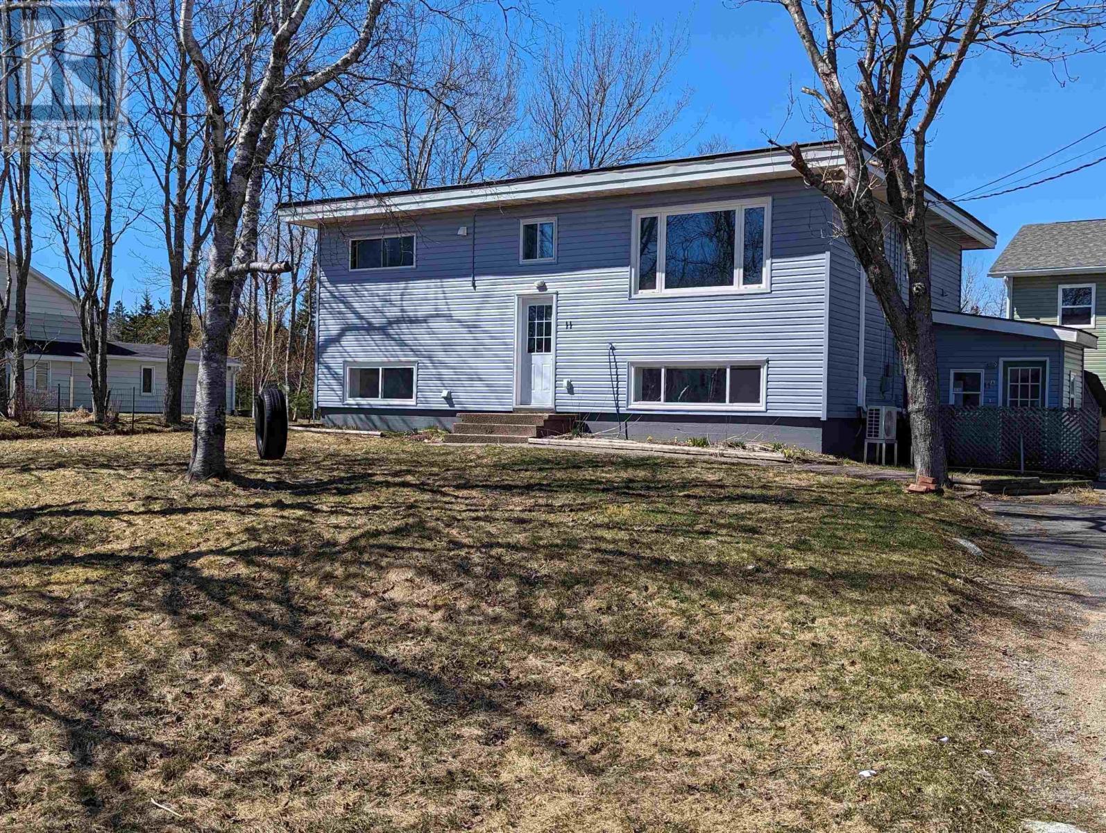 11 & 13 Parkmoor Avenue, Spryfield, Nova Scotia B3R1B4 REALTOR.ca