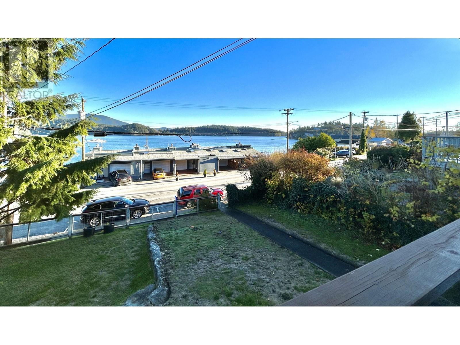 For sale 511 MARINE DRIVE, Gibsons, British Columbia V0N1V1 R2869405