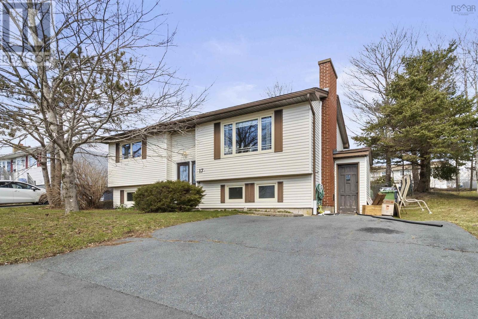 17 Spinner Crescent, Lower Sackville, Nova Scotia B4C2G1 REALTOR.ca