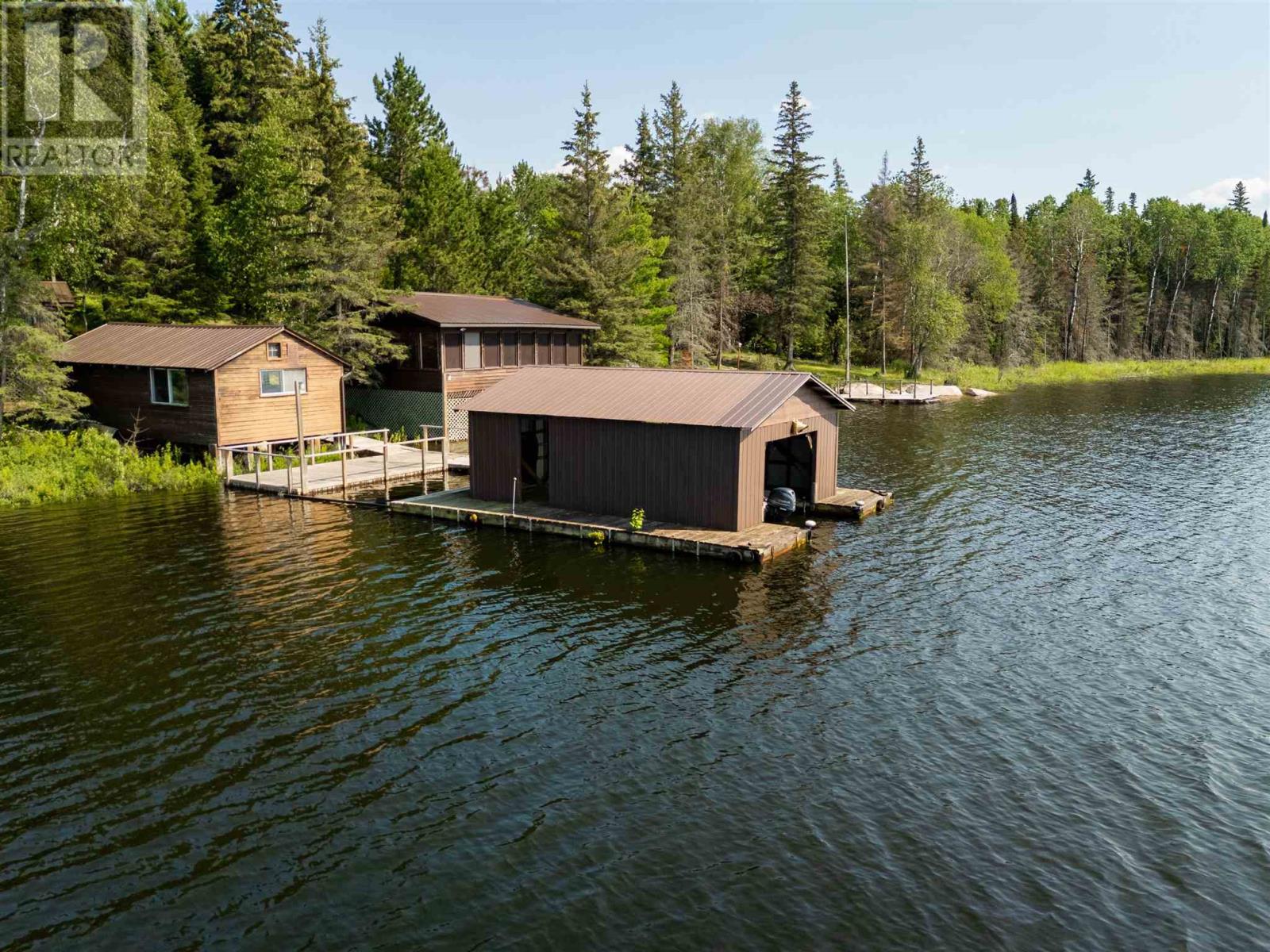 For sale S986 Winnipeg River, Minaki, Ontario P0X1J0 TB240805