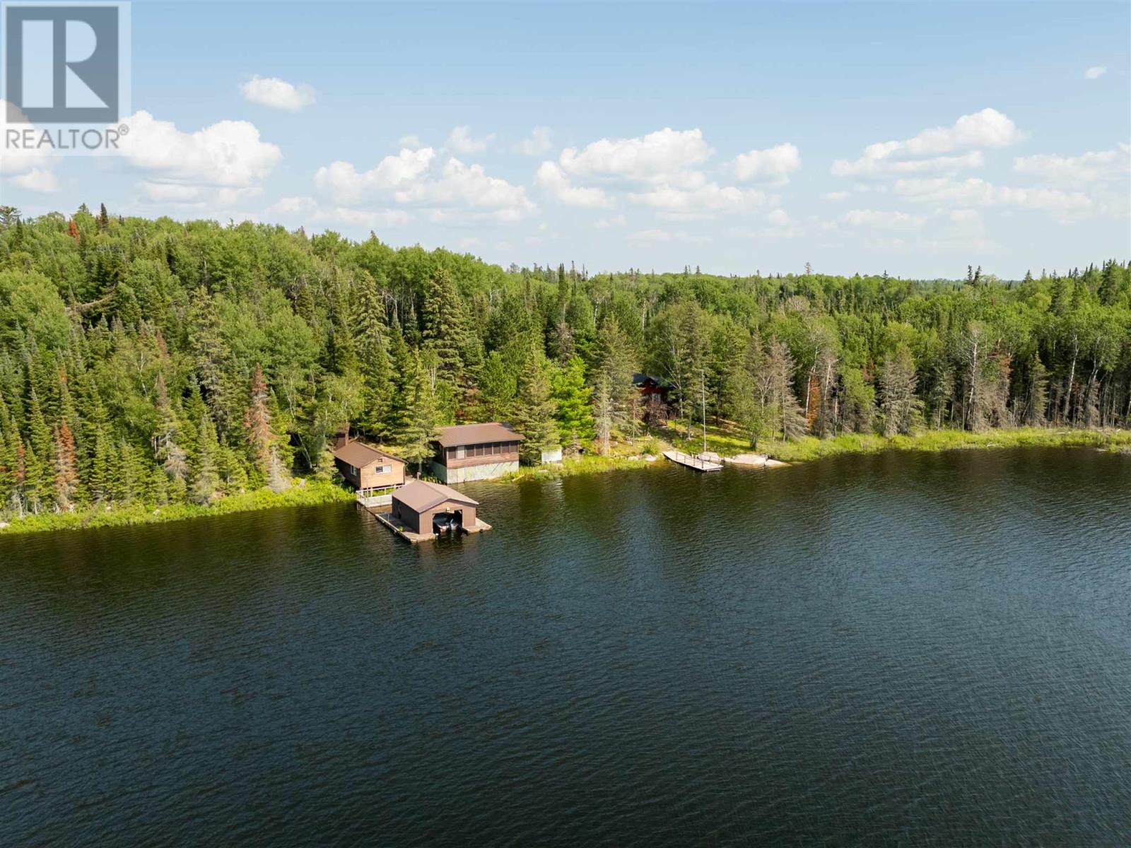 For sale S986 Winnipeg River, Minaki, Ontario P0X1J0 TB240805