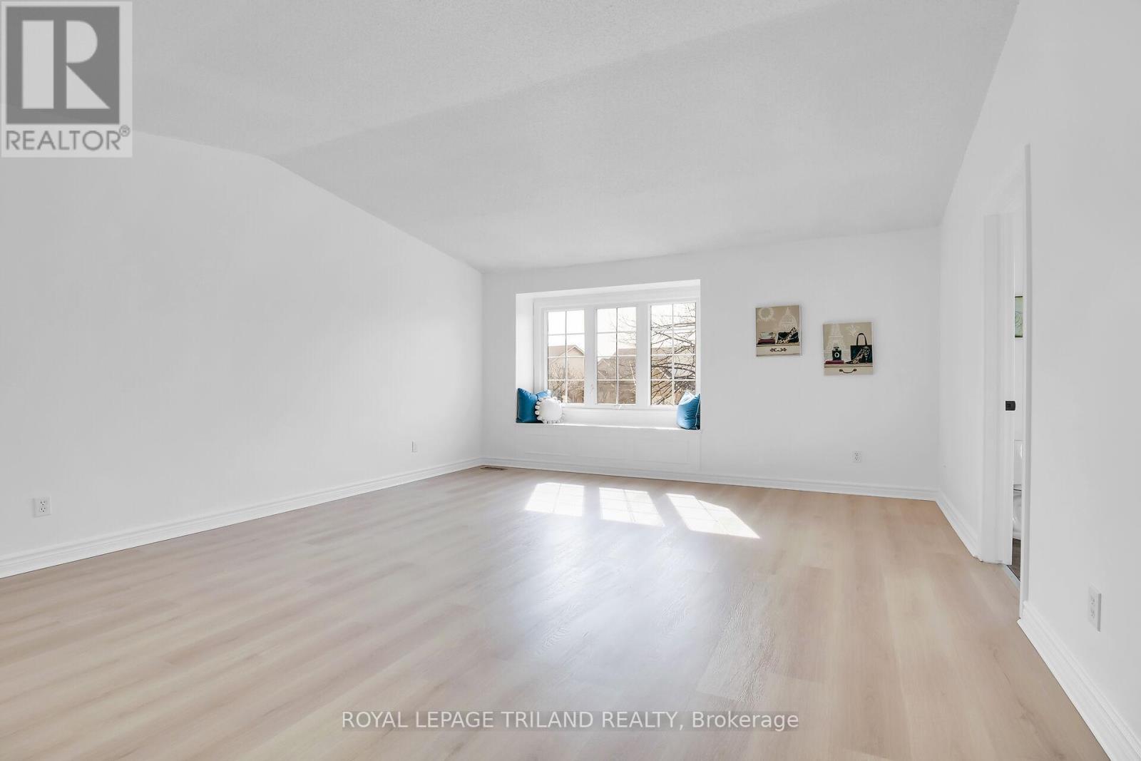 For sale 44 410 AMBLESIDE DR, London, Ontario N6G4Y3 X8224114 REALTOR.ca