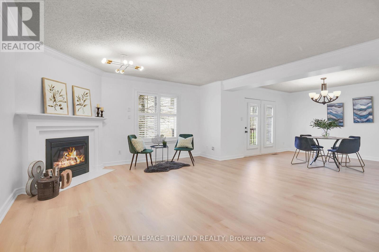 For sale 44 410 AMBLESIDE DR, London, Ontario N6G4Y3 X8224114