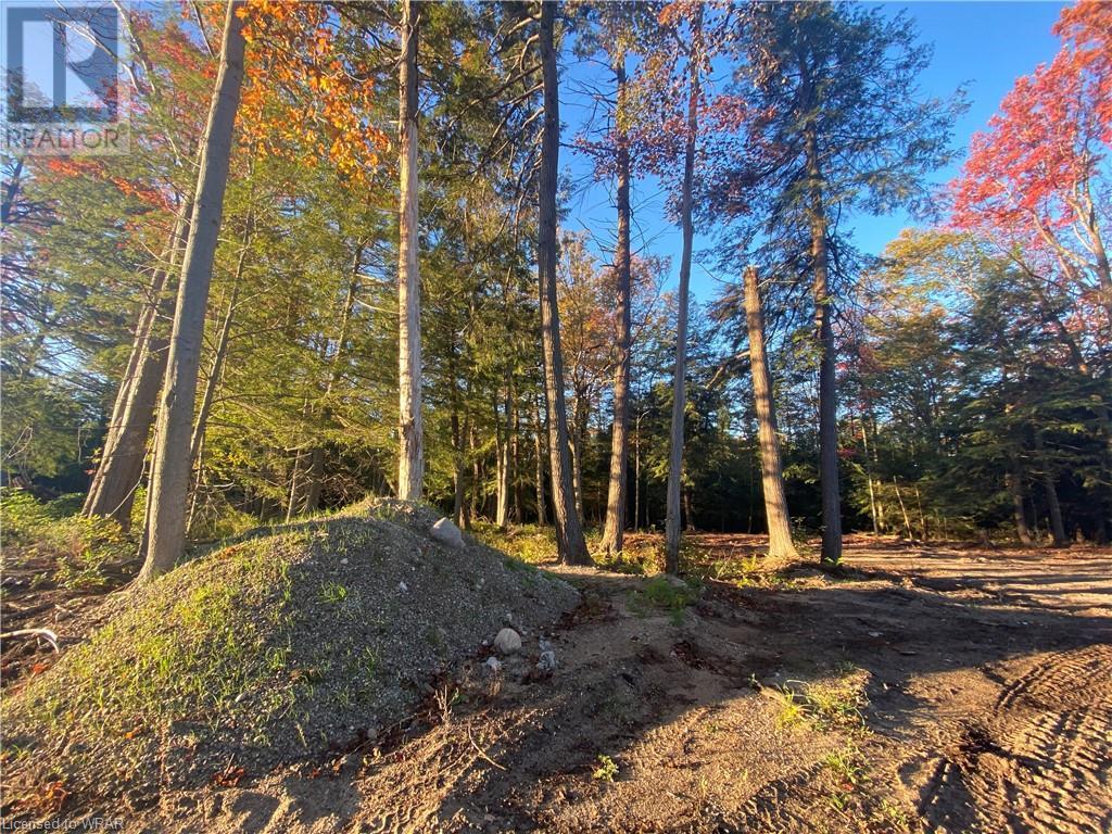 For sale 10 SUNSET Place, Point Clark, Ontario N0G2R0 40570128