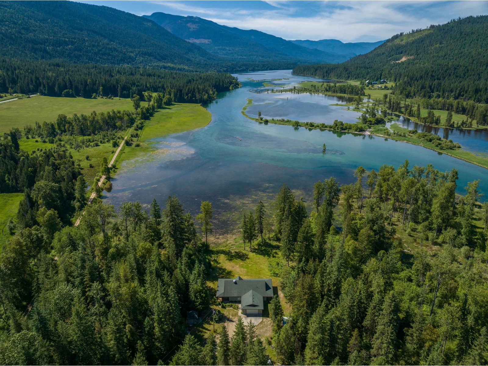 For sale 8798 GRAVEL PIT ROAD, Slocan, British Columbia V0G2C0