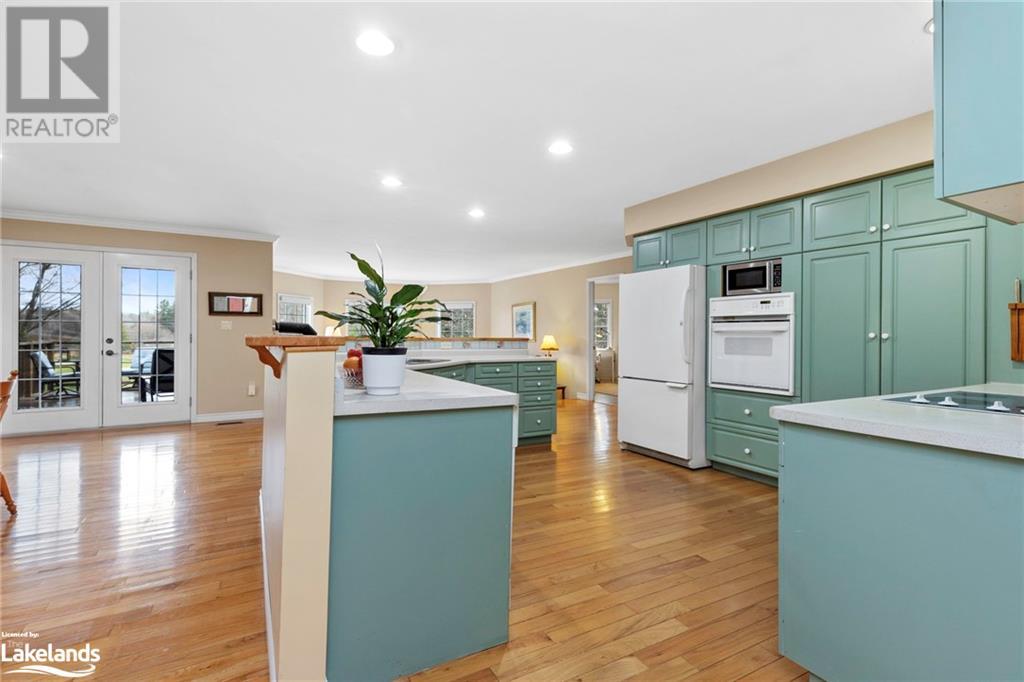 For sale 11 HUNT MEMORIAL Drive, Nobel, Ontario P2A2W9