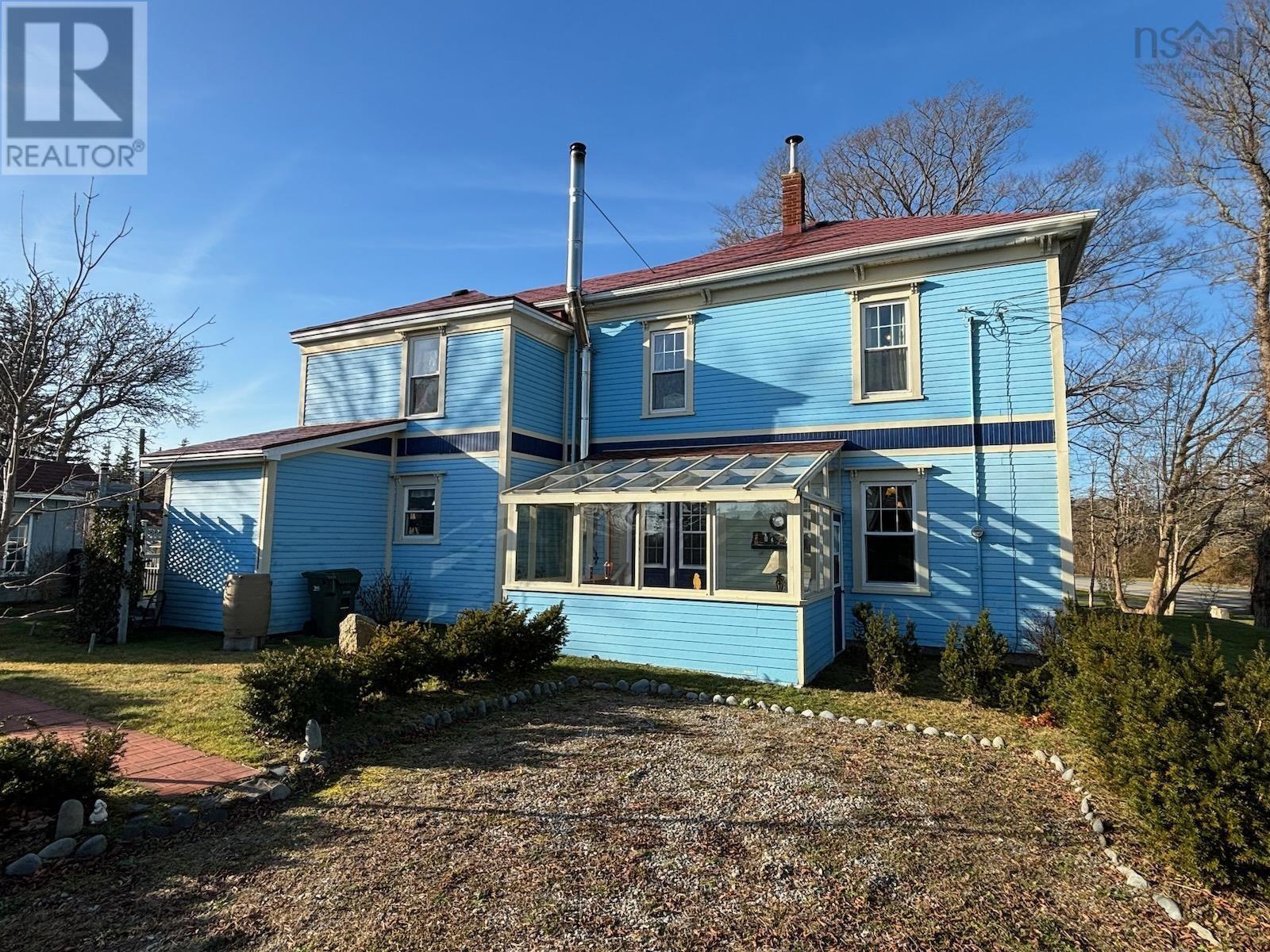 For sale 2176 Highway 334, Upper Wedgeport, Nova Scotia B0W3P0