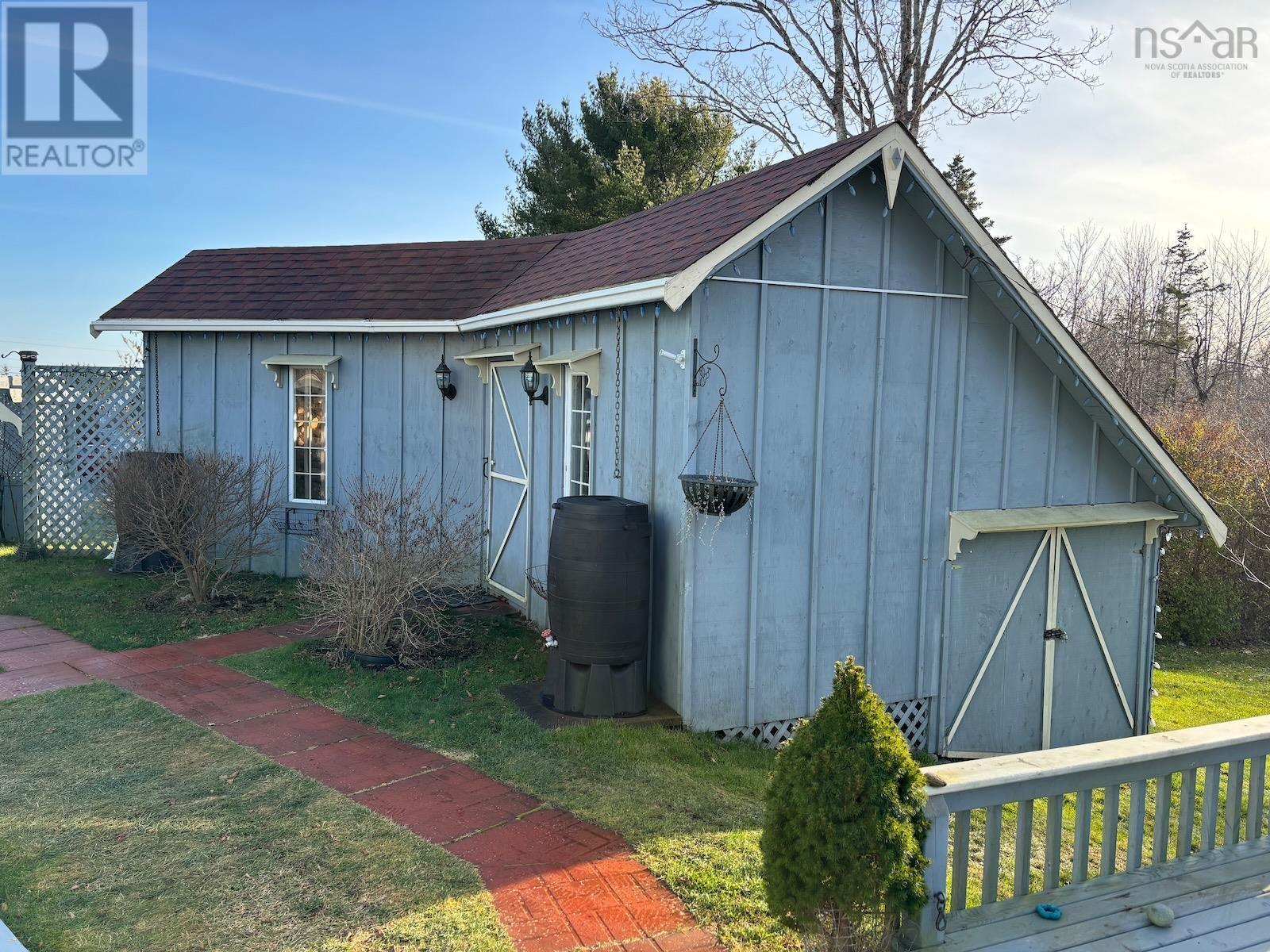 For sale 2176 Highway 334, Upper Wedgeport, Nova Scotia B0W3P0 202325120 REALTOR.ca