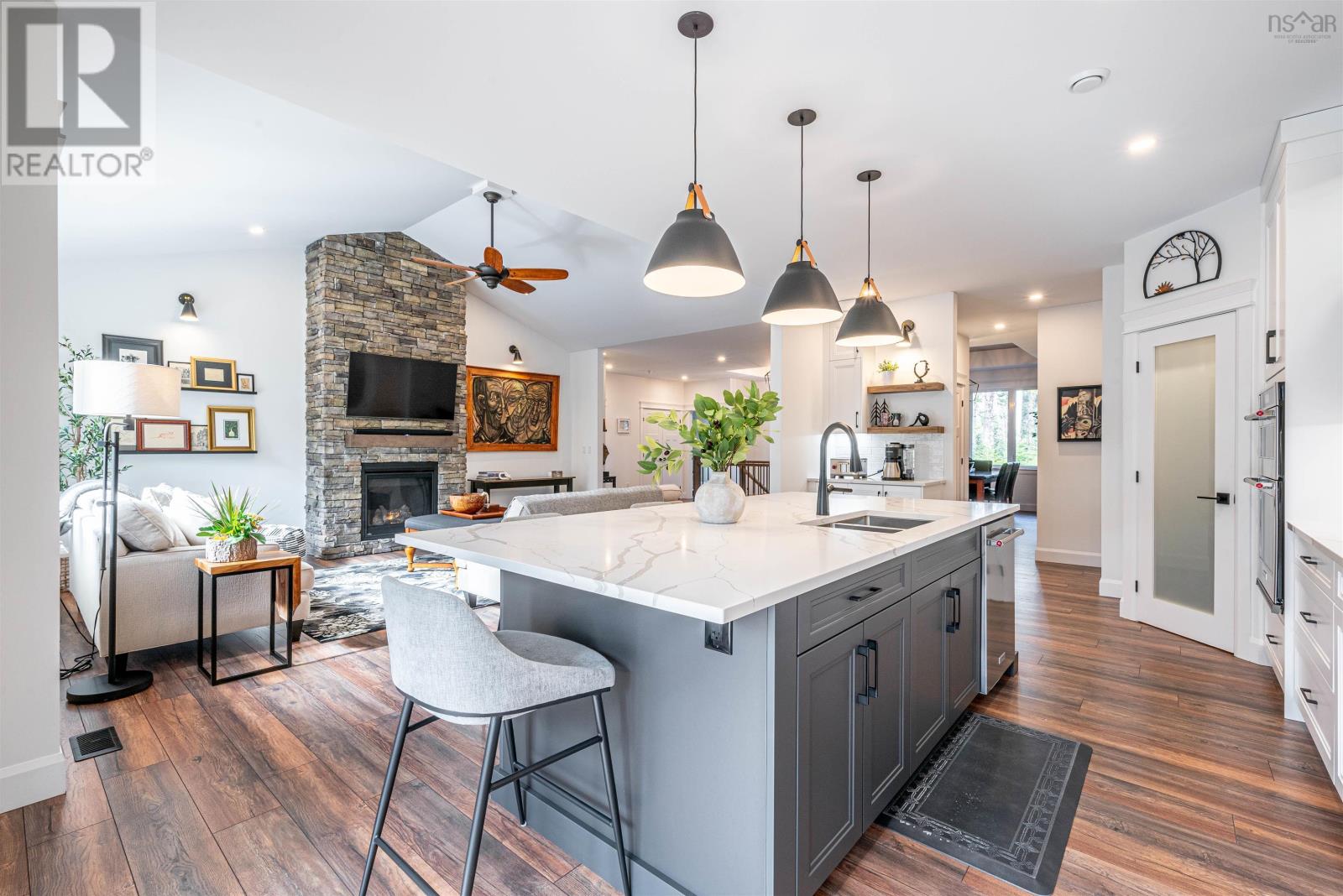 143 Cindy Drive, Grand Lake, Nova Scotia B2T1B5 REALTOR.ca