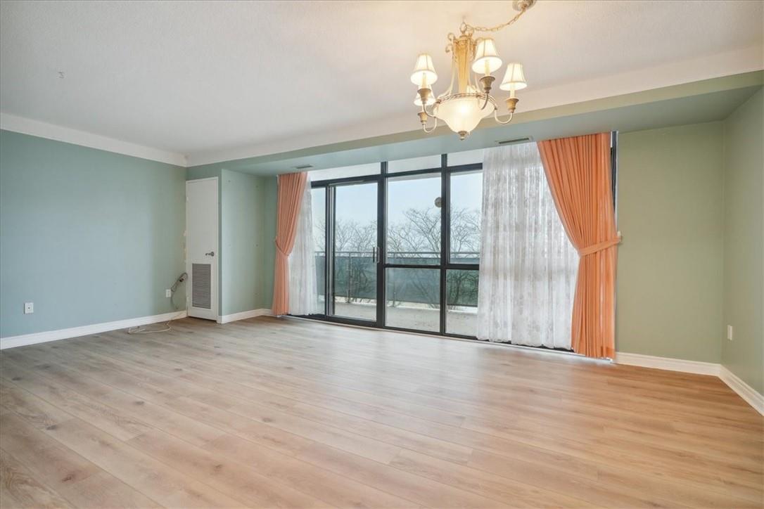 For sale 301 Frances Avenue, Unit 404, Stoney Creek, Ontario L8E3W6 H4190712 REALTOR.ca