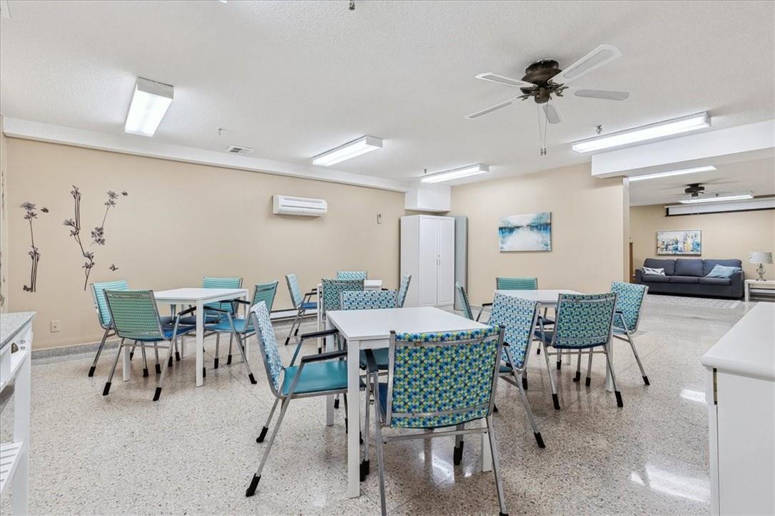 For sale 301 Frances Avenue, Unit 404, Stoney Creek, Ontario L8E3W6 H4190712 REALTOR.ca