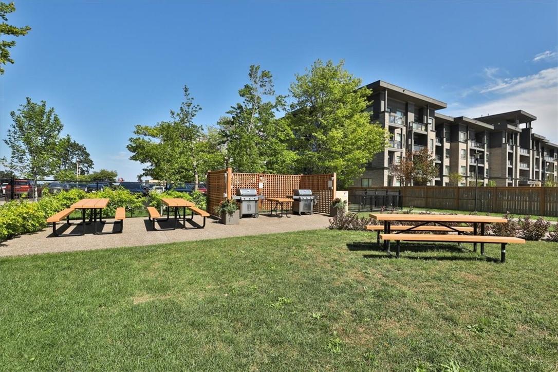 For sale 301 Frances Avenue, Unit 404, Stoney Creek, Ontario L8E3W6 H4190712 REALTOR.ca