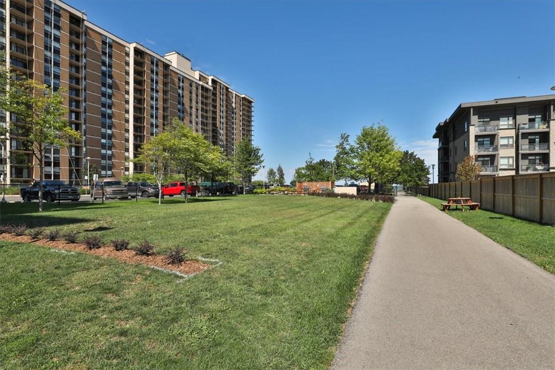 For sale 301 Frances Avenue, Unit 404, Stoney Creek, Ontario L8E3W6 H4190712 REALTOR.ca