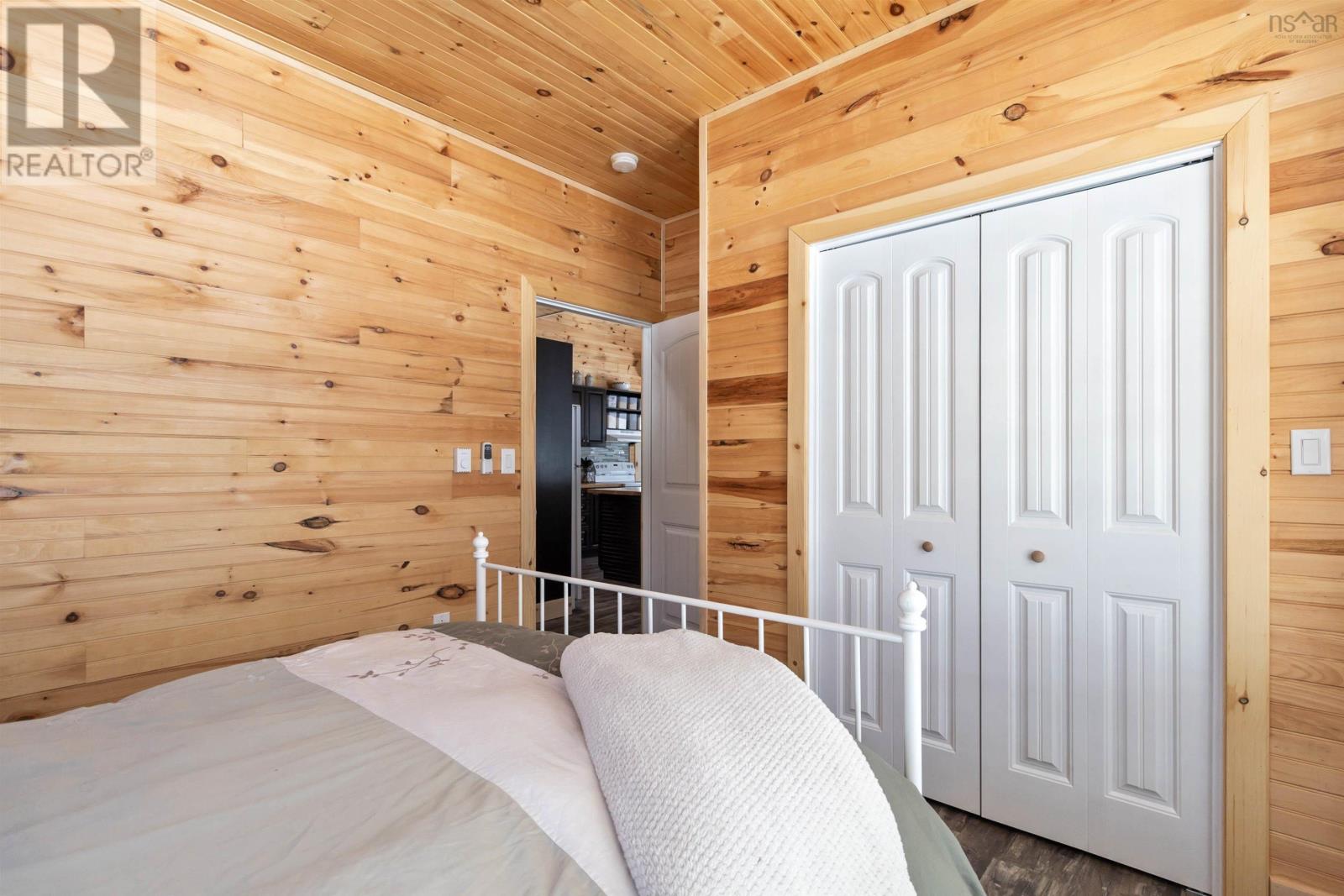 For sale 82 UHLMAN POINT Road, Molega North, Nova Scotia B0T1X0