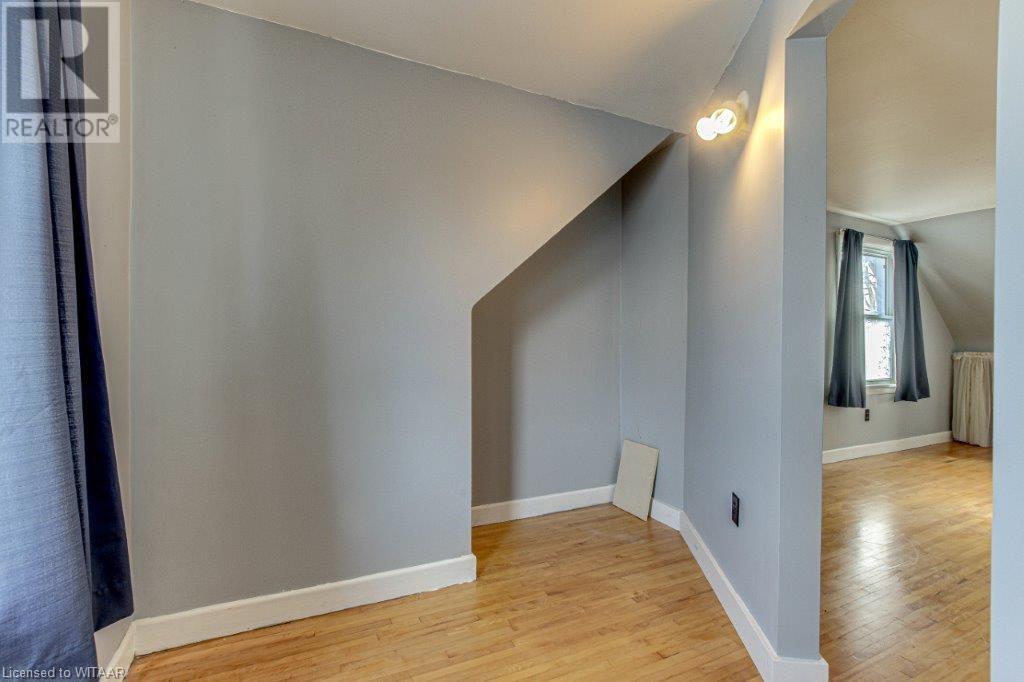 For sale 6 BIDWELL Street, Tillsonburg, Ontario N4G3T3 40568625