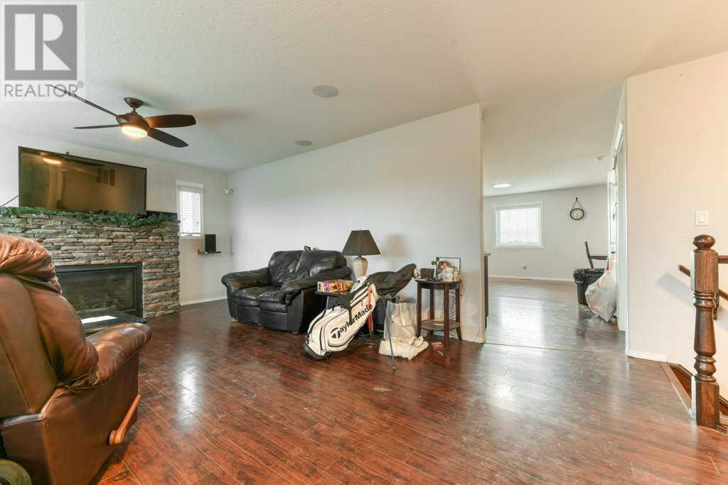 For sale: 510 Wildflower Road NW, Strathmore, Alberta T1P1J6 - A2116595 ...