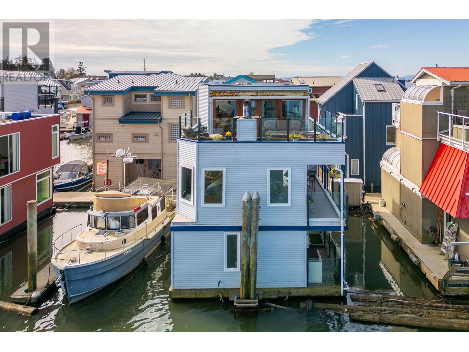 For sale 16 3473 W RIVER ROAD, Delta, British Columbia V4K5E9