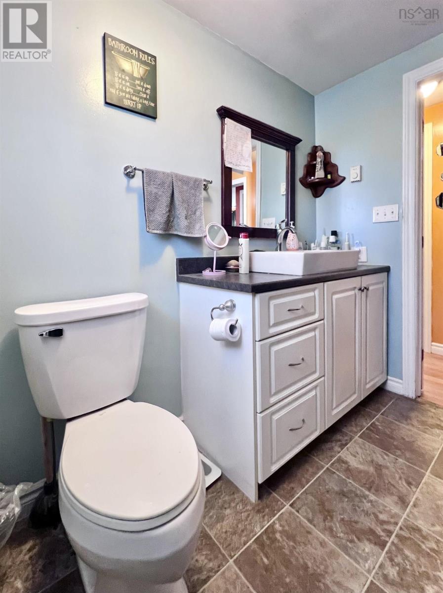 15441546 Riverside Drive, Lower Sackville, Nova Scotia B4C2Y8 REALTOR.ca