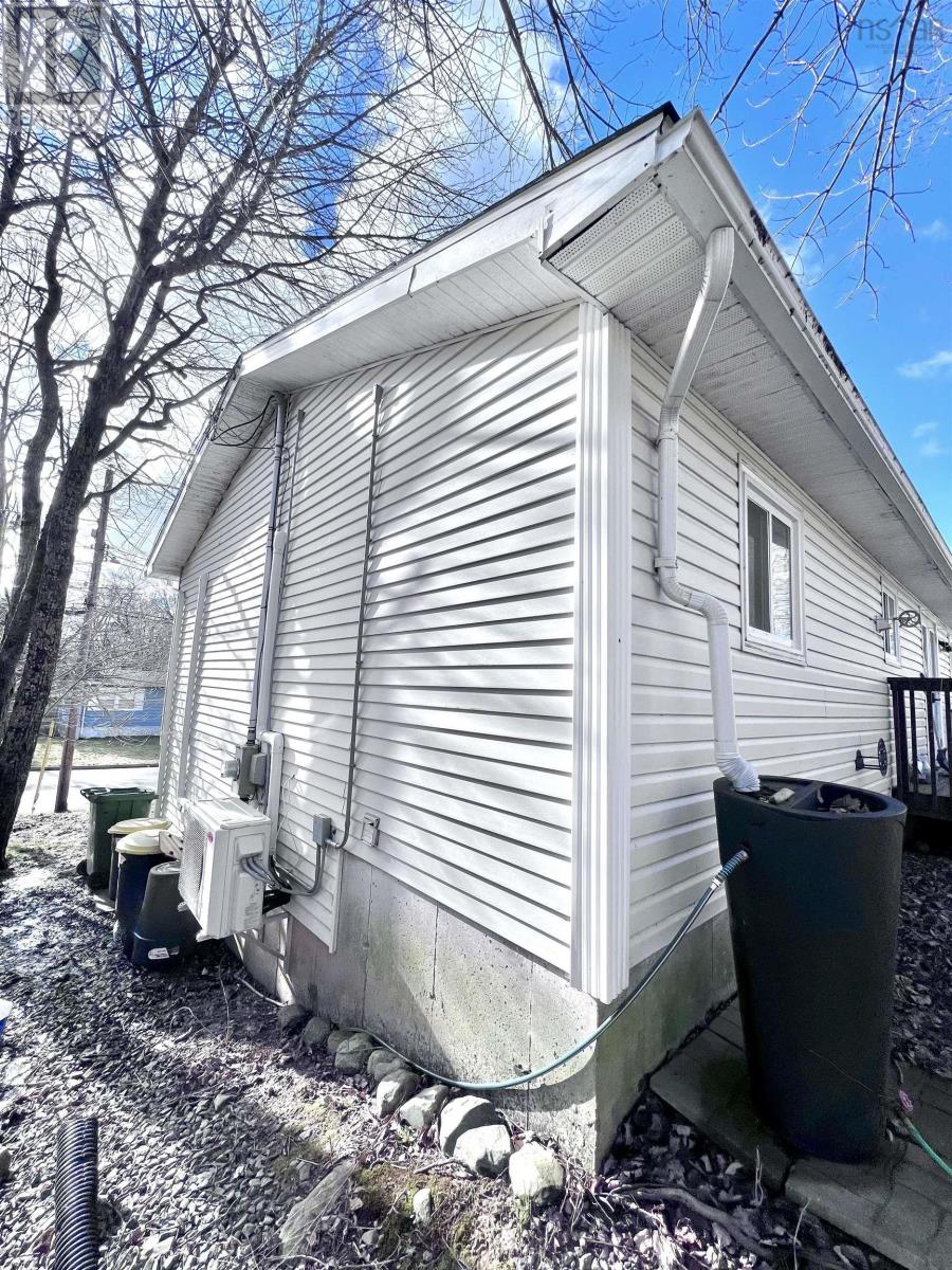 15441546 Riverside Drive, Lower Sackville, Nova Scotia B4C2Y8 REALTOR.ca