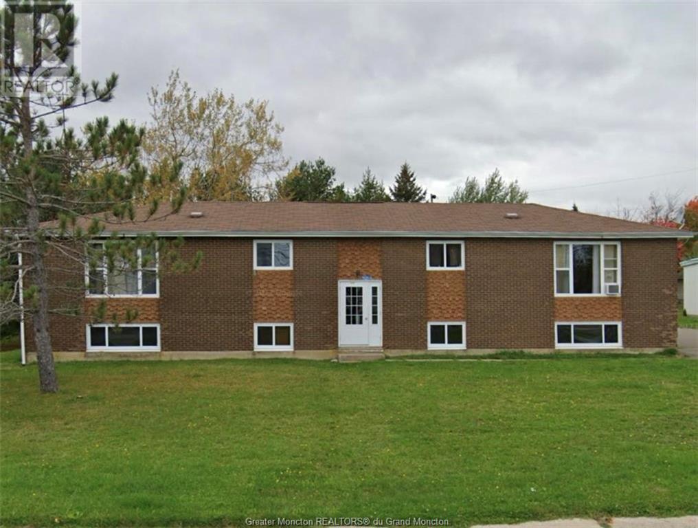 For sale 9264 Main ST, Richibucto, New Brunswick E4W4C7 M158660