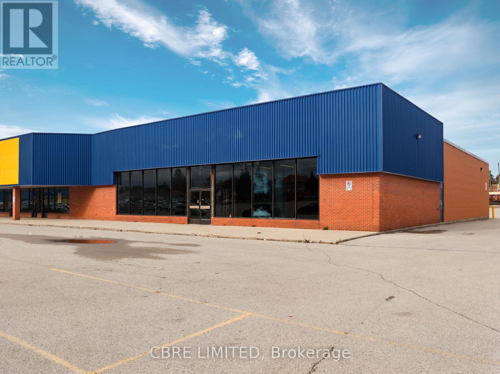 For lease 1298 TRAFALGAR ST, London, Ontario N5Z1H9 X8233614