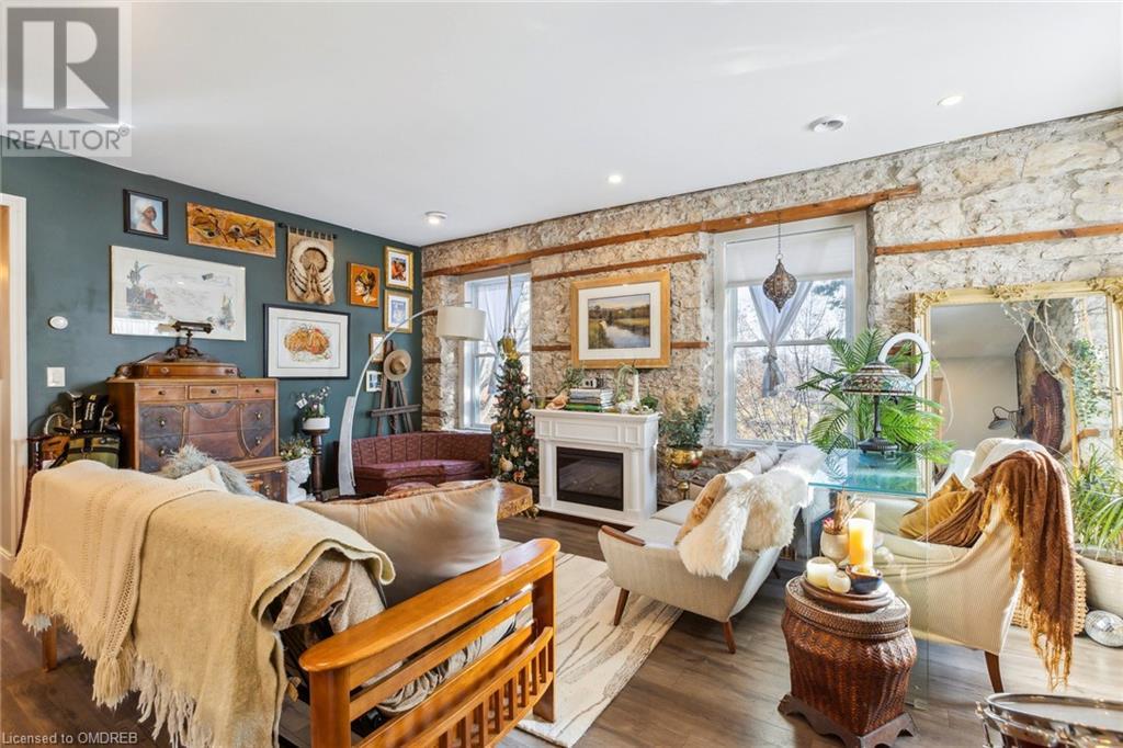 For sale 16 RAMORE Street, Cambridge, Ontario N1S2P7 40571921