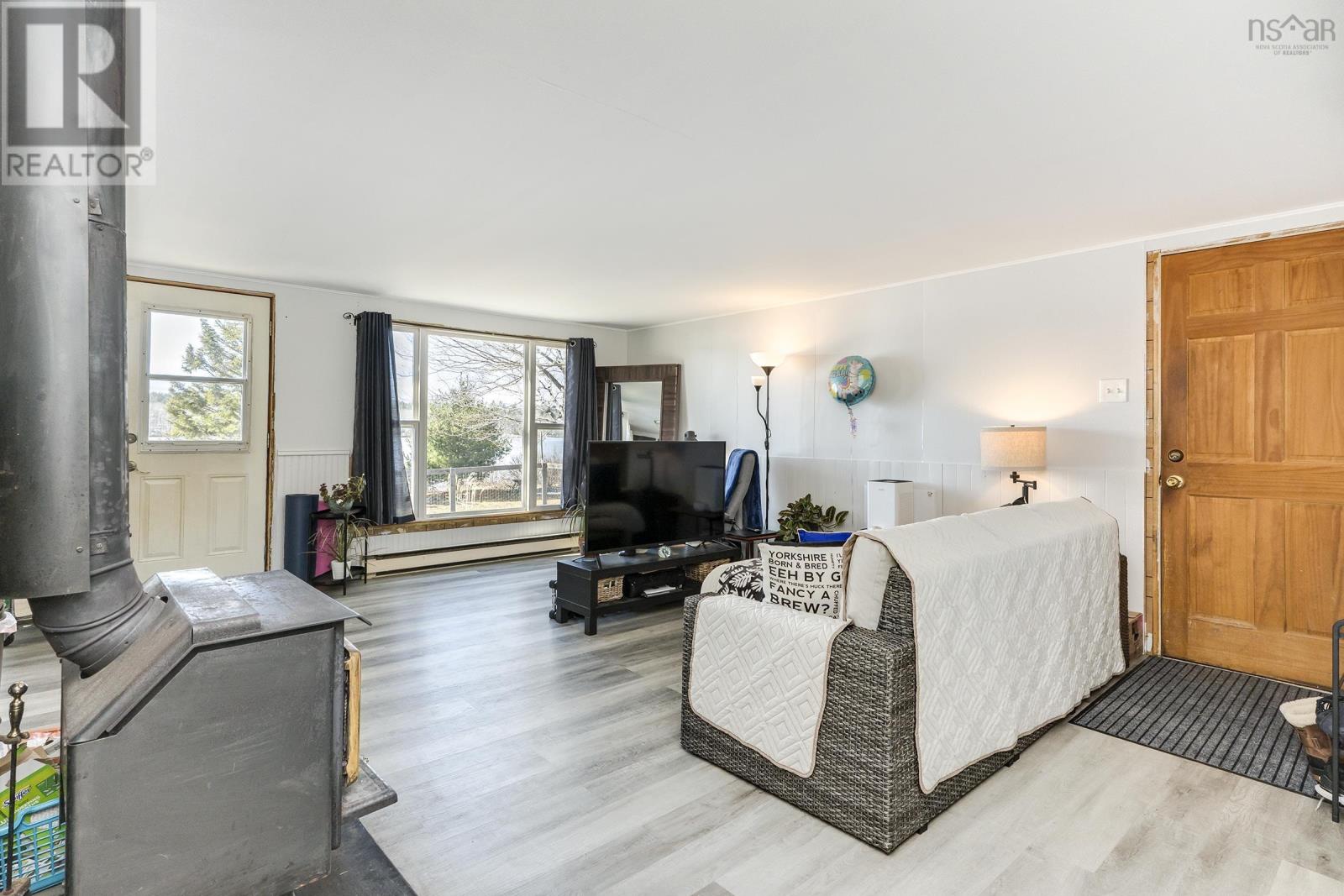 For sale 1764 Trout Lake Road, Nictaux, Nova Scotia B0S1P0 202404075