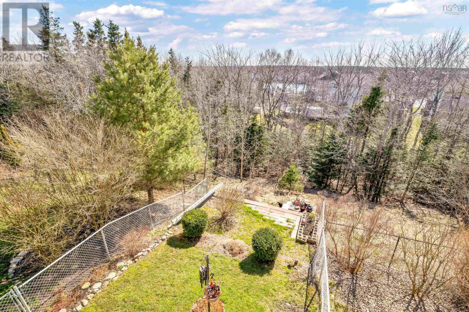 23 Surrey Way, Dartmouth, Nova Scotia B2W6R7 REALTOR.ca